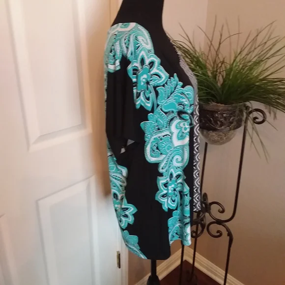 Chico's Ladies Tunic Top - Picture 5 of 7